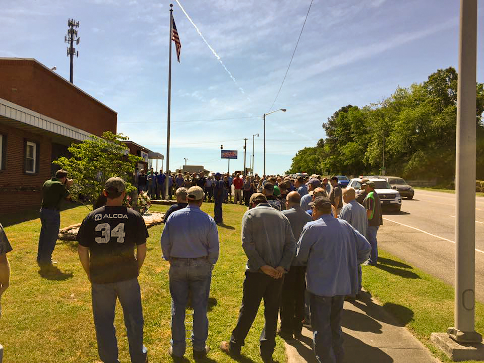 USW Local 309 holds a moment of silence on behalf of Workers Memorial Day